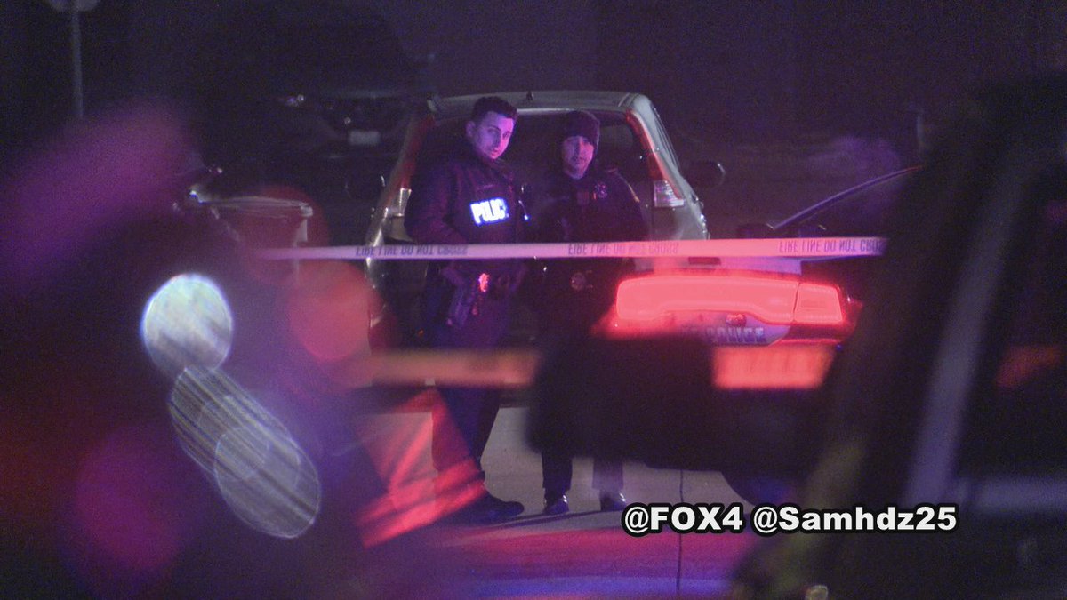 SamHdz25's tweet photo. Investigation : DPD Homicide Detectives - What lead up to a shooting that left one person dead. Latest: @FOX4 @GoodDayFox4 https://t.co/Esxo1M2yu0