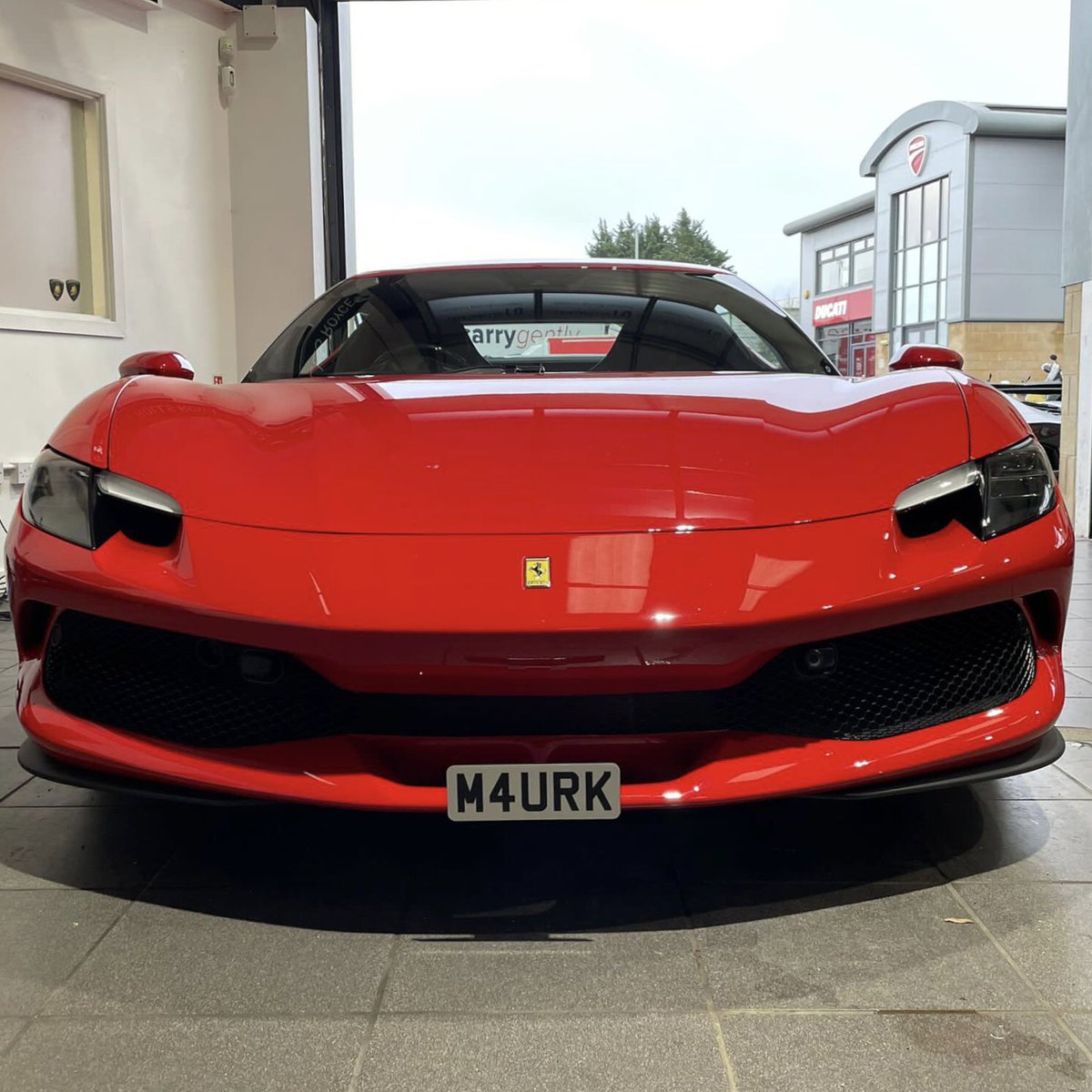 Italian Supercar Solutions tweet media