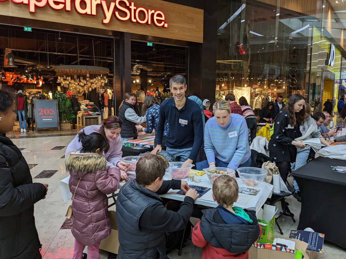 Jacobo_Elies (@eliesjacobo) on Twitter photo Come and visit the <a href="/ICT_Bradford/">Institute of Cancer Therapeutics & Ethical Tissue</a> stand at Broadway Shopping centre <a href="/UoBPaMS/">UoBPharmMedSci</a> <a href="/uoblgbt/">University of Bradford LGBT+ Network</a> <a href="/ULifesci/">UoB_LifeSci</a> <a href="/UniofBradford/">University of Bradford</a> <a href="/ComunidadCeru/">SRUK/CERU</a> Come and visit the <a href="/ICT_Bradford/">Institute of Cancer Therapeutics & Ethical Tissue</a> stand at Broadway Shopping centre <a href="/UoBPaMS/">UoBPharmMedSci</a> <a href="/uoblgbt/">University of Bradford LGBT+ Network</a> <a href="/ULifesci/">UoB_LifeSci</a> <a href="/UniofBradford/">University of Bradford</a> <a href="/ComunidadCeru/">SRUK/CERU</a>