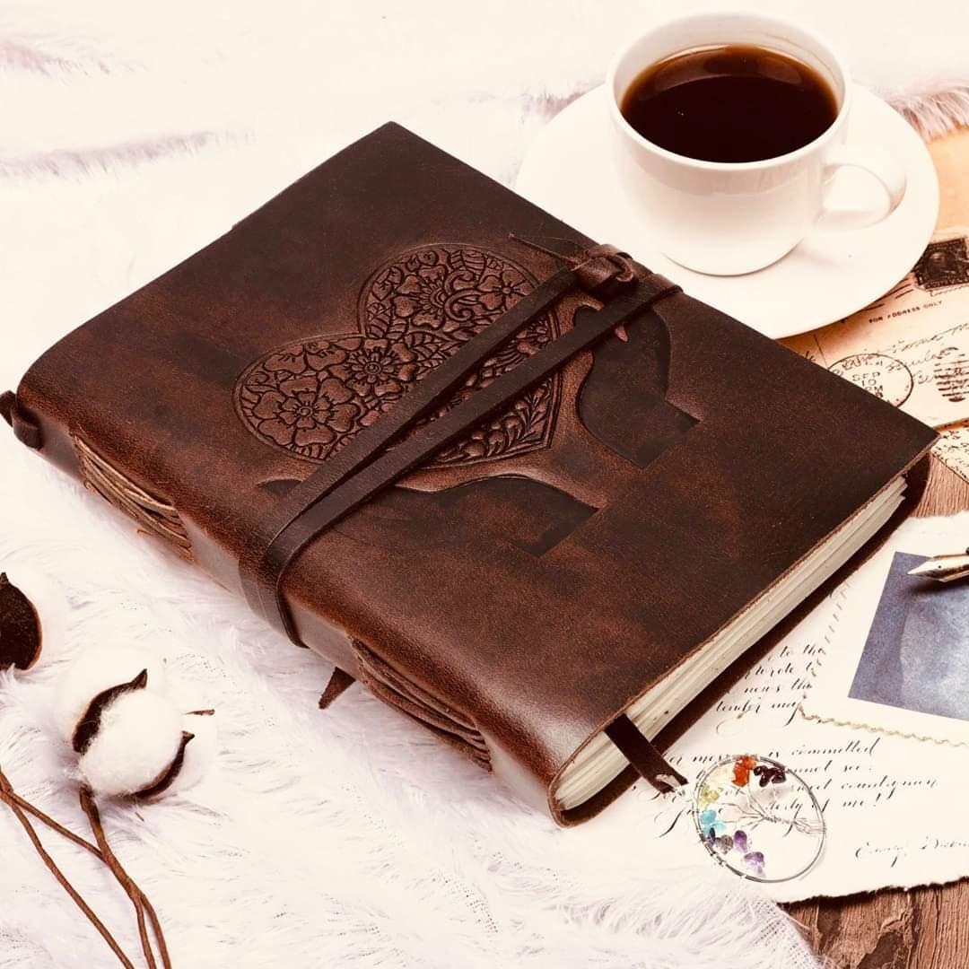 Whether you're looking for a stylish accessory or durable protection, find it all with our luxurious leather diary!

#leatherlove #dairylove #luxuryaccessories #luxeoria #dairy #leatherdairy #portfolio #chicago #newyork #texas #usa #amazon #amazonfinds2023