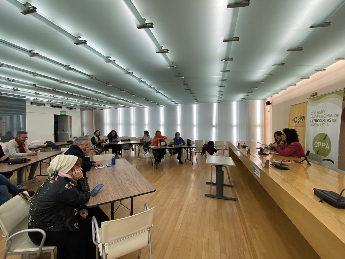 JUANLUJIMNEZ's tweet image. La presidenta de la Demarcación Territorial del @PeriodistasAND en #Cádiz @Lorenamcas repasa las acciones llevadas a cabo por el #CPPA durante el pasado año. @JPBellido