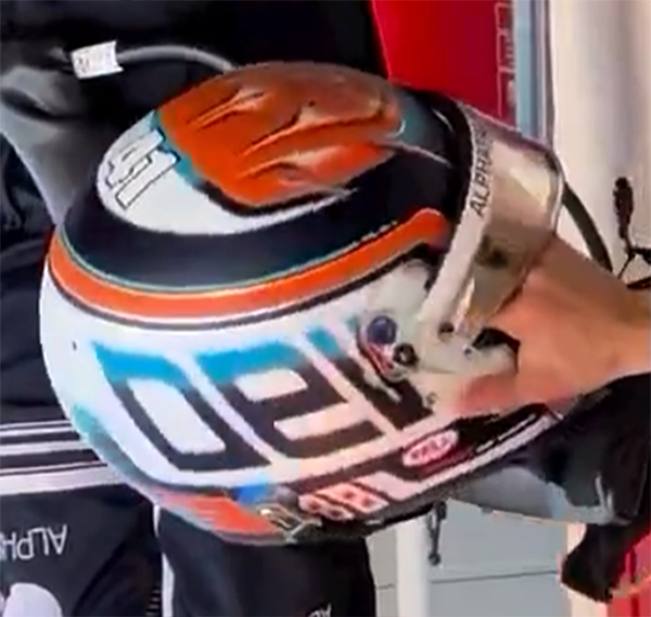 F1HLM's tweet photo. Helmet design of Nyck de Vries during his Paul Ricard test in AT03. 
So far, it's the same design as last year, as there is number 41 on the helmet, instead of number 21 which he will use this year.

#devries #nyckdevries #ndv21 #alphatauri #f1 #formula1 https://t.co/FzIO4rSMl1