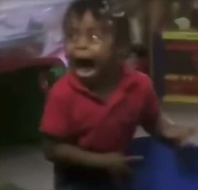 100_Rab_Dii's tweet photo. Cooper Connolly is 19, showed courage, & won the match for his team.
27 years old me looking at my parents:
#BBLFinals #PerthvsHeat #BBL12
#Baazigar https://t.co/pfiqElM1u9