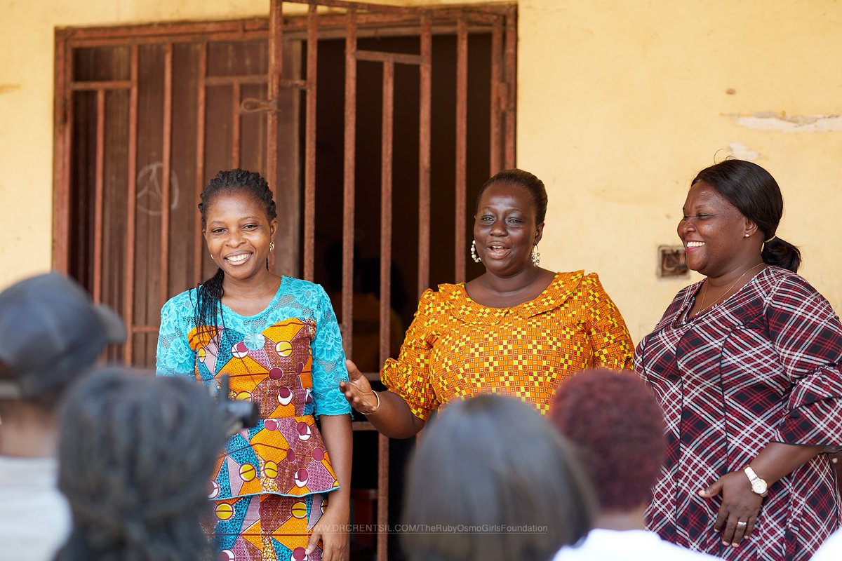 ASSIGNMENT: MONTH 2
1 Girl 1 Pad A Month with @the_rog_foundation @agyeiwaacrentsil in partnership with @bigfootfoundation at the Sakumono TWMA Primary School.
.
.
📸 @dr_crentsil 🎥@MrFlashHoyden 
#girlsempowerment #women #girlchild #African #africanwoman