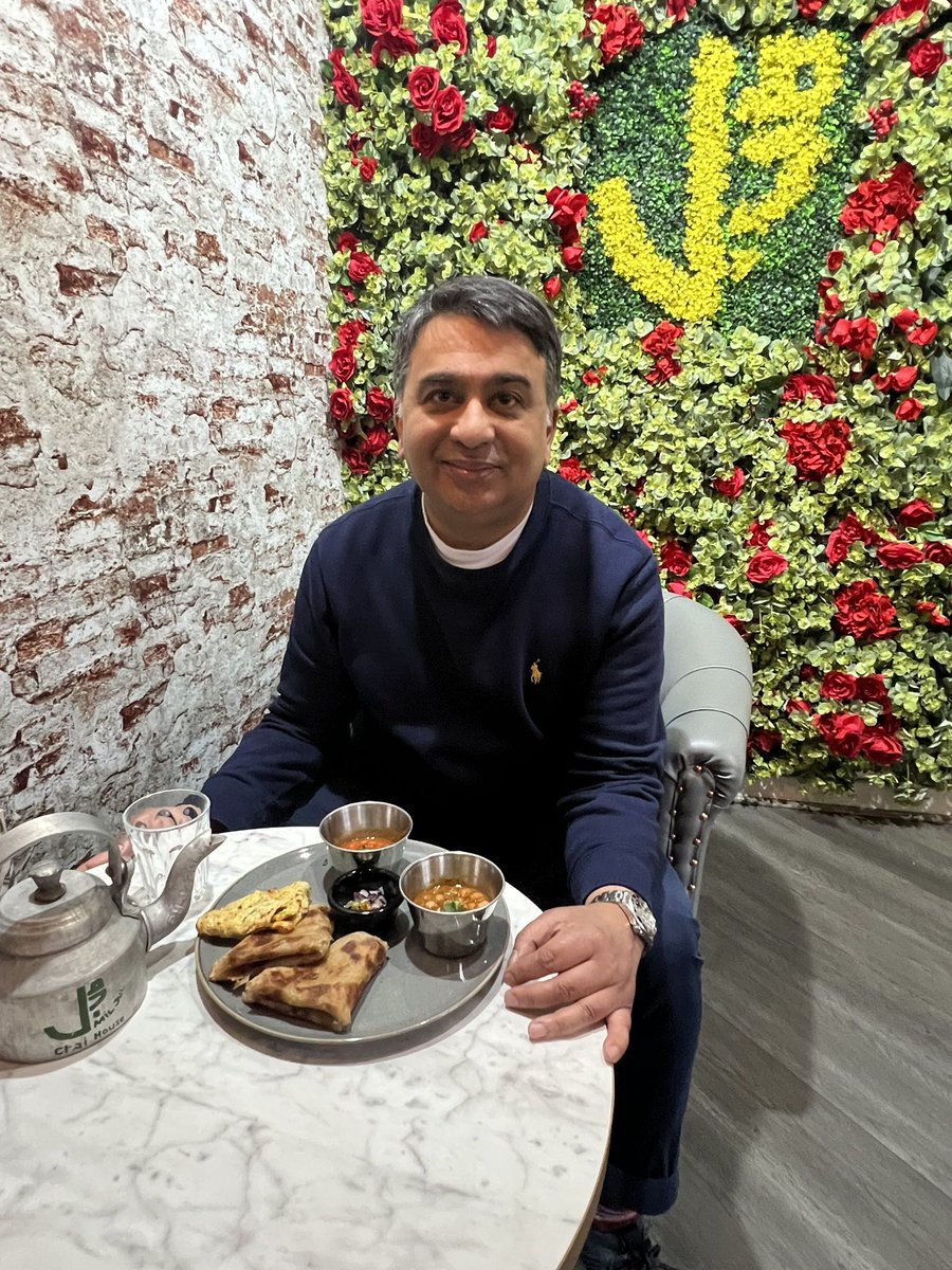 k4shf's tweet photo. Join us for a special event this weekend! Lunch with The Mayor is taking place this Saturday &amp; Sunday from 10am. Enjoy a Desi Nashta plus a Chai for £10.

Everyone is welcome. 

📍 119 Yorkshire Street, Oldham

@OldhamCouncil #event #charity @MiljulChai #oldhamhour 👍 https://t.co/v5MJ6DjYQZ
