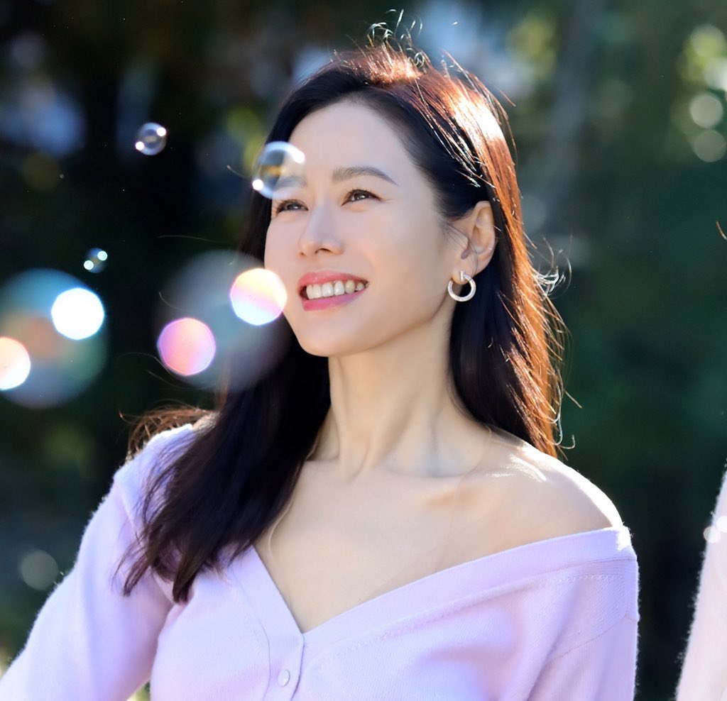 ً on Twitter: "yejin’s eyesmile 💜"