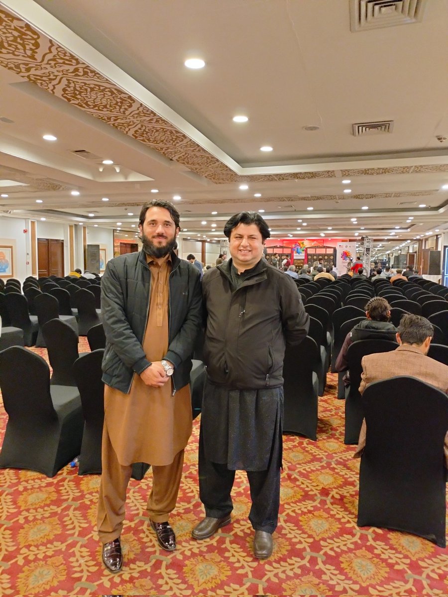 I met my F۔Sc teacher after 7 years at the Peshawar Literary Festival.
Thank you so much @lfpeshawar
#PeshawarLiteraryFestival