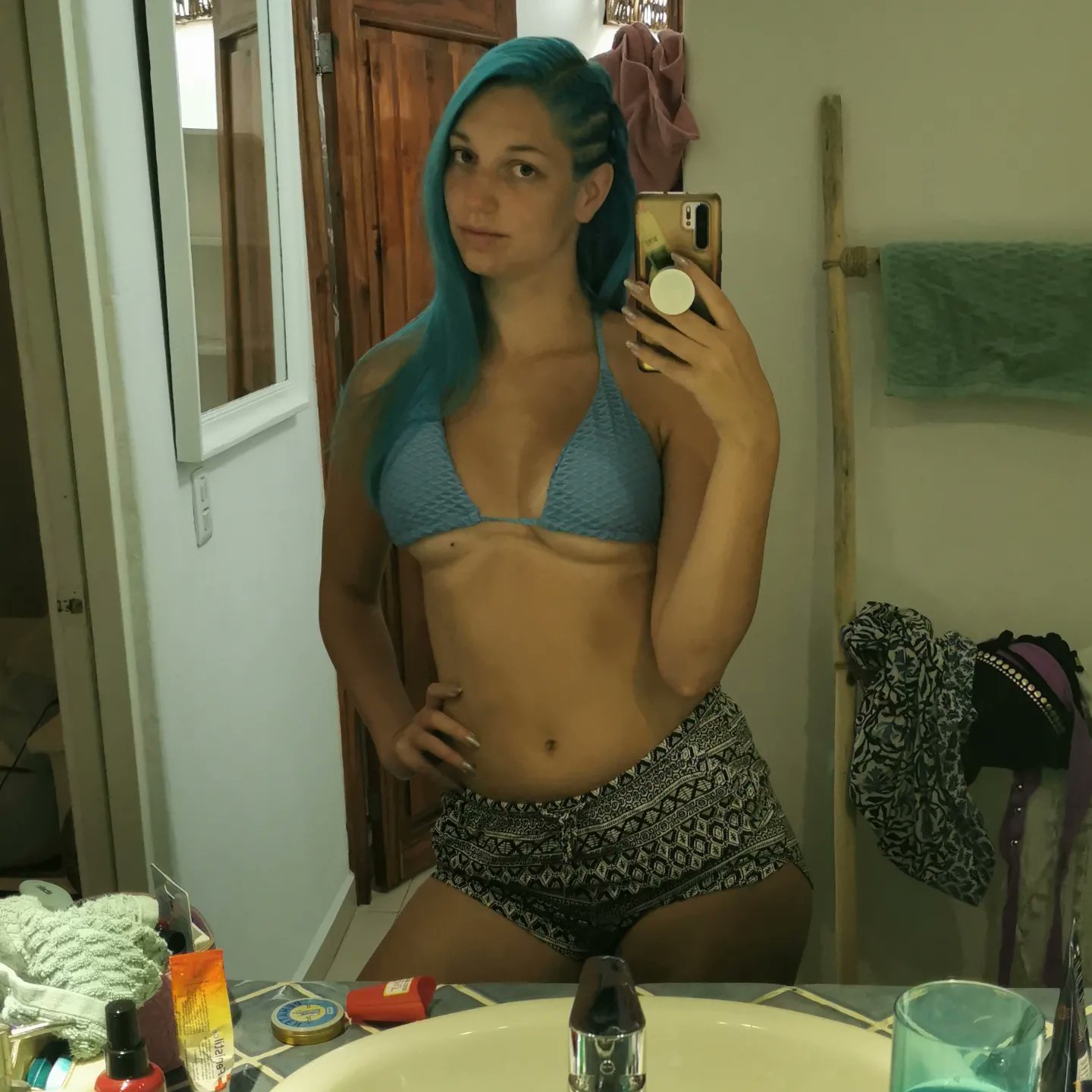 BloodyNyuu on X: Ein Bild noch aus der Dom Rep 🇩🇴 Mit dem Bikini  erwartet euch im Sommer übrigens ein Set auf Patreon 😈 Seid also gespannt  💙! ➡️ t.co95OnHJ3jkf #nofilter #nomakeup #