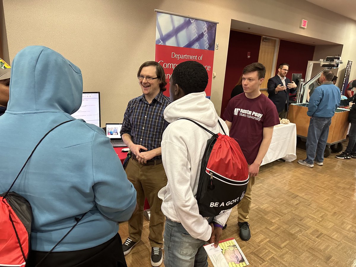 APSUCoSTEM's tweet photo. We love meeting new Govs at Govs Preview Day! #ExperienceSTEM https://t.co/J3jmWAYETw