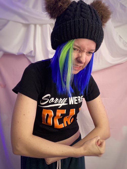 Grateful for weed, food, and sex toys. Hbu? https://t.co/qXiIVQd0aF