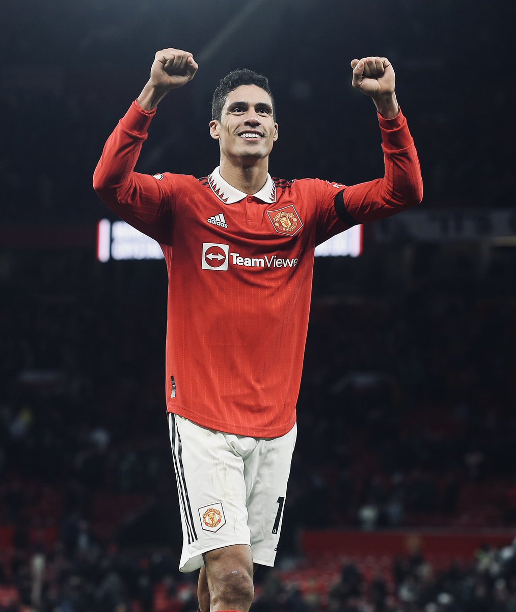 Old Trafford was our 11th man in the closing stages. 

Your support was on another level 💯

#MUFC || #MUNCRY