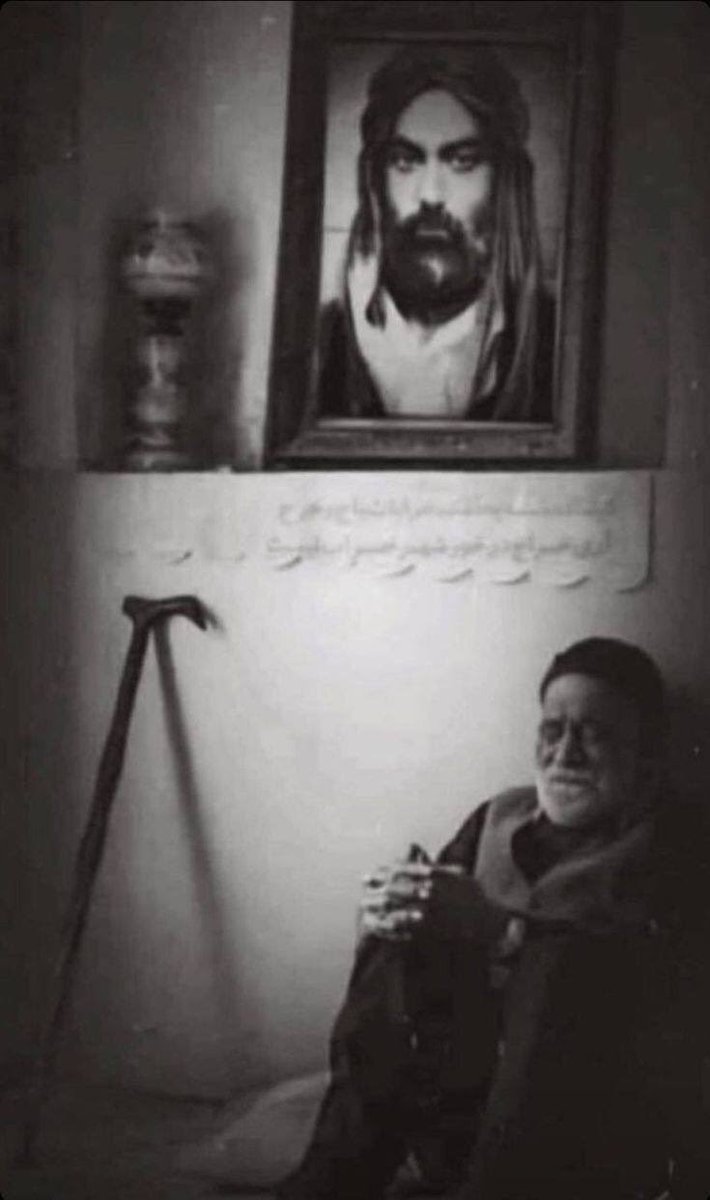 "لا شبابيك هنا، من صورتك المُعلّقة يأتي الهواء."

#يا_علي 💙