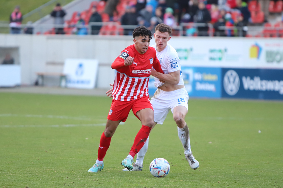 FSVZwickau's tweet photo. 📄 Unser Spielbericht zur Punkteteilung gegen den @svmeppen1912 👉 https://t.co/kWIeJTiFY4
➖
#FSVSVM #IMMERWEITER https://t.co/gyi285zCJt