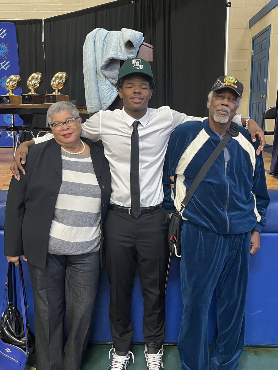 Had a great signing day yesterday  #DSU #statesmen