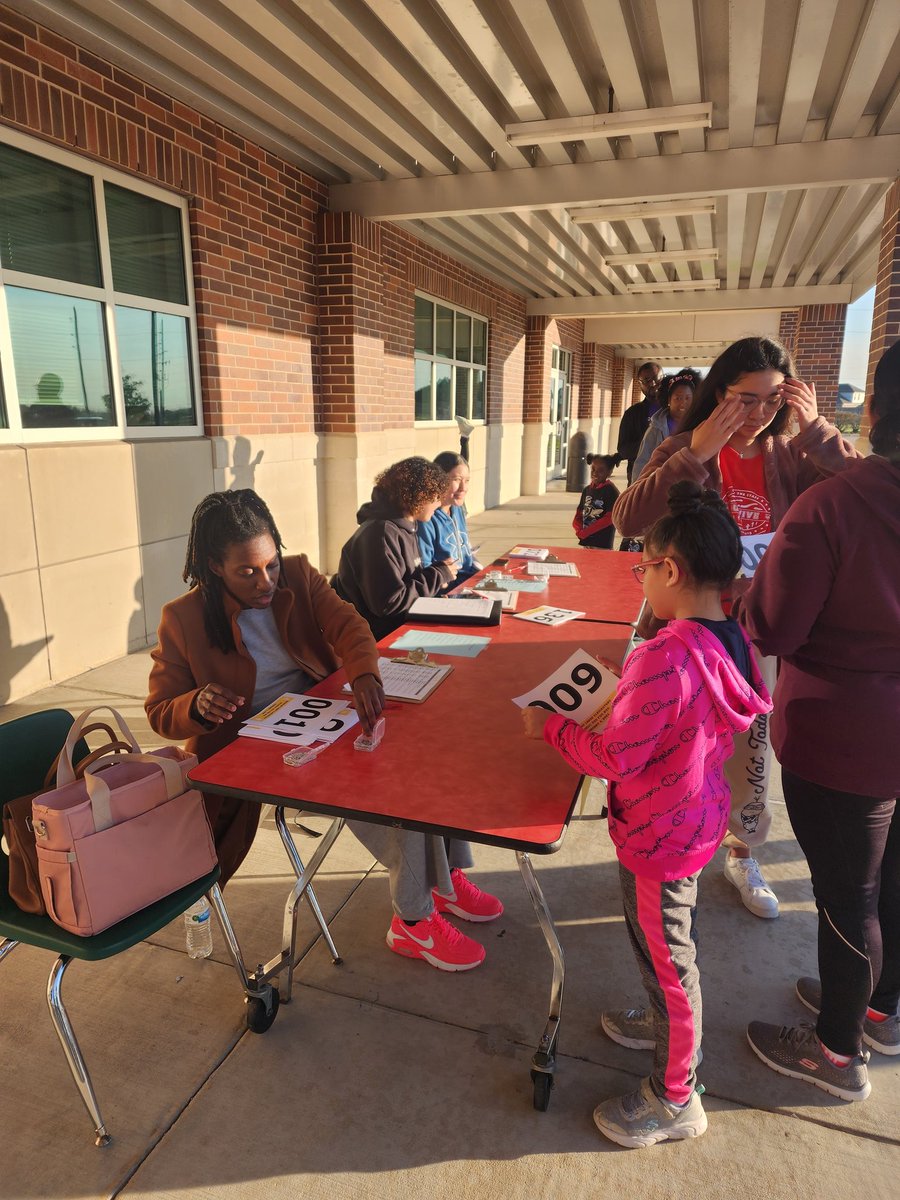 Kim karpowicz tweet media