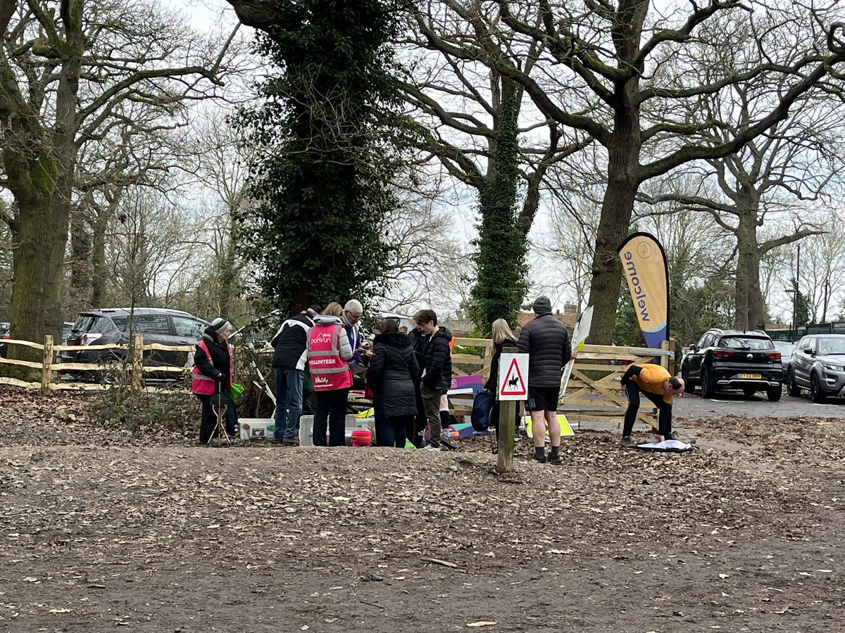 Hockley Woods parkrun
Event number 341
4th February 2023 - our 8th Birthday 🎂 
This week 148 people ran, jogged and walked the course, of whom 13 were first timers and 17 recorded new Personal Bests. The event was made possible by 29 fabulous volunteers!