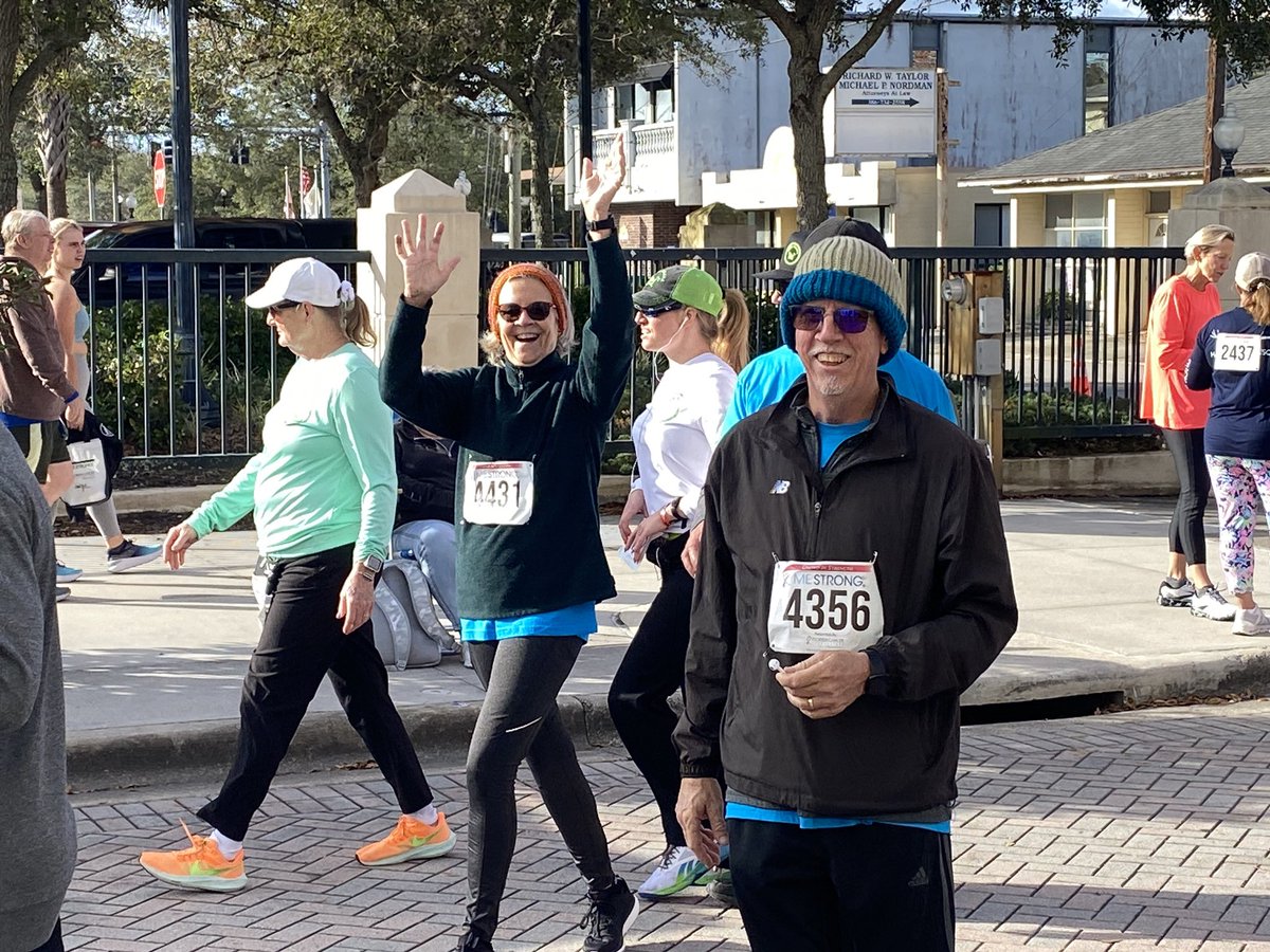 GregFoxWESH's tweet photo. #MeStrong
Fantastic job by the @WESH team during today’s #MeStrong 5K @CityofDeLand to benefit cancer research and celebrate those who fight to conquer this monster disease. Thank you to all the sponsors and vendors who make this such a special and worthwhile event! https://t.co/aA69sC19qx