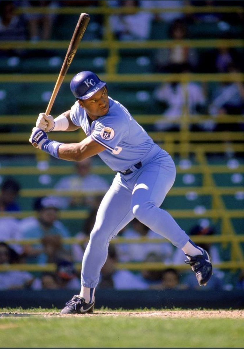 BarnstormerCard's tweet photo. @davidwa33271381 @Markgubicza @Mr_Sandlot Me too...Bo Jackson, Danny Tartabull, Bret Saberhagen, Kevin Seitzer, Kurt Stillwell, Jim Eisenrich, Steve Balboni, Frank White....are some of my favorites from back then.....

#PowderBlueForLife https://t.co/Eh49Gz6I0F