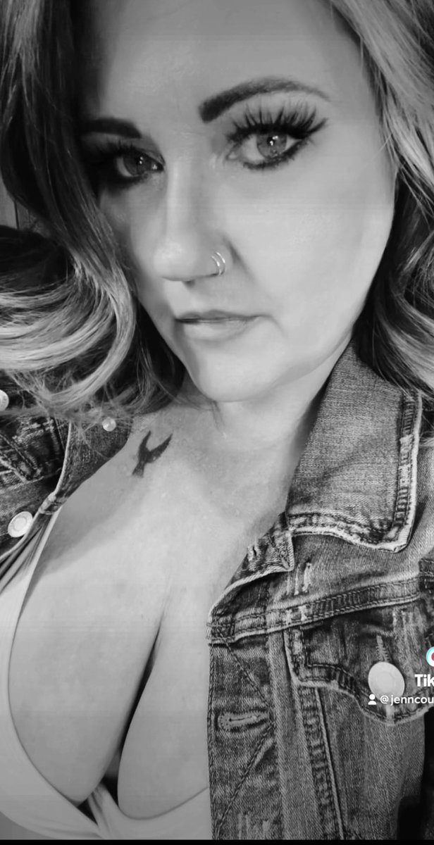 Whiskeyjenn81's tweet photo. Good morning 😘 https://t.co/PQfXr4fXWz #onlyfans #onlyfanspromo #onlyfans_girl https://t.co/wPl4OeuxyU