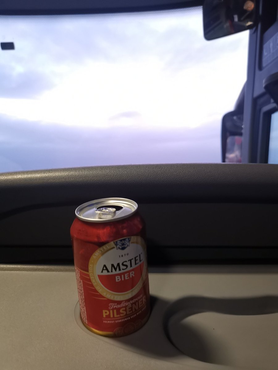 FeanFan4Life's tweet image. #awaydays are the best days #utrHEE #bus1 #feanfan #coybiwab #wijzijnheerenveen