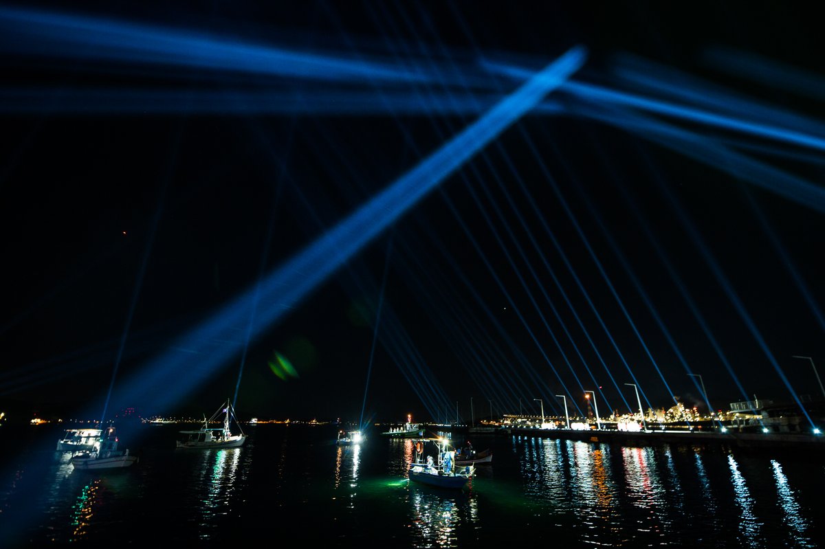 2023eleusis's tweet photo. #Mystery0
Elefsina is the Cultural Capital of Europe 2023!
A bright mythical entity emerge from the sea's depths, the voices of 100 CHÓRES under the artistic direction of Marina Satti, and original music by Angelos Triantafyllou composed 2023 Eleusis mystagogic Opening Ceremony. https://t.co/2kpYuvc6Vv