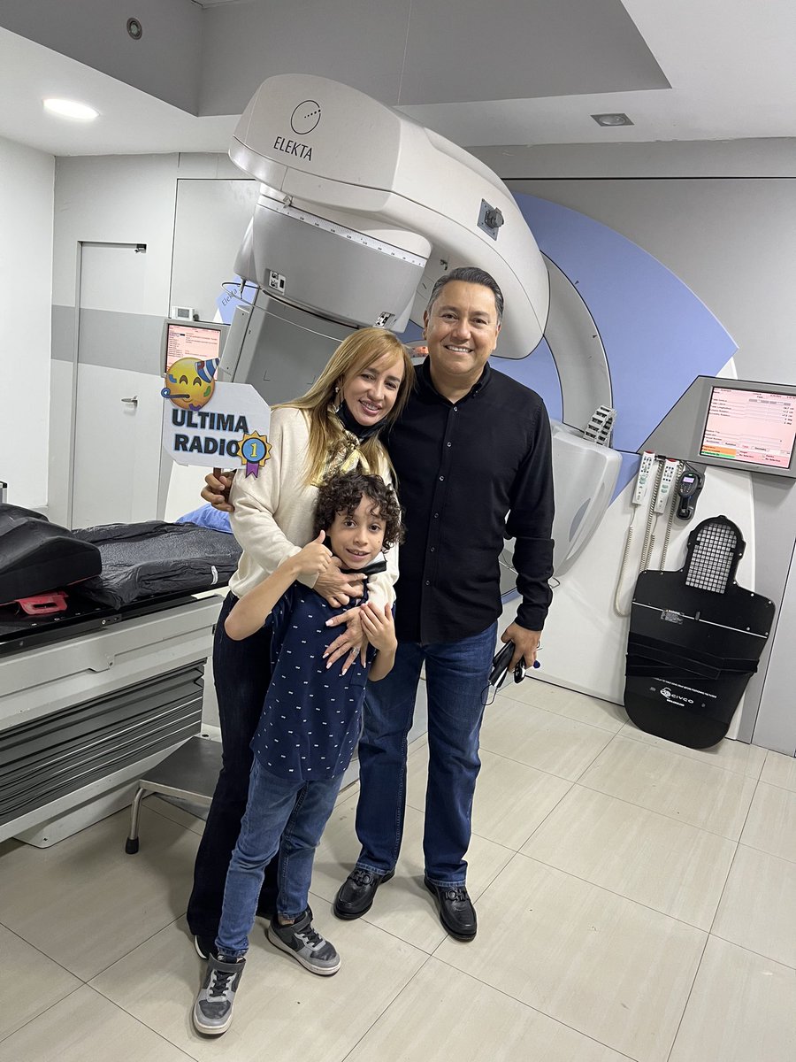 JAVIERBERTUCCI's tweet photo. Envío un mensaje de esperanza y fortaleza a quienes continúan luchando contra esta mortal enfermedad. Me solidarizo con las familias que viven este difícil momento y oro a mi gran Dios por un milagro en sus vidas. Él puede y quiere darles sanidad.

#DiaMundialContraElCancer https://t.co/QQQPchA9Rm