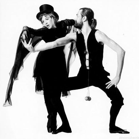 BRStevieNicks's tweet photo. Today, in 1977: Rumours by Fleetwood Mac was released 🤍 https://t.co/pbgXwukdpd