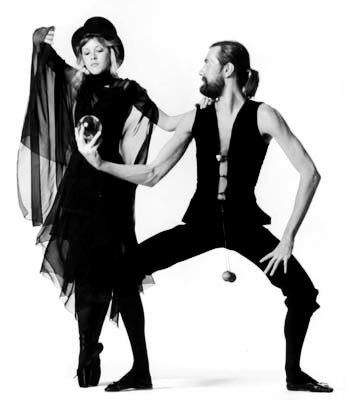 BRStevieNicks's tweet photo. Today, in 1977: Rumours by Fleetwood Mac was released 🤍 https://t.co/pbgXwukdpd