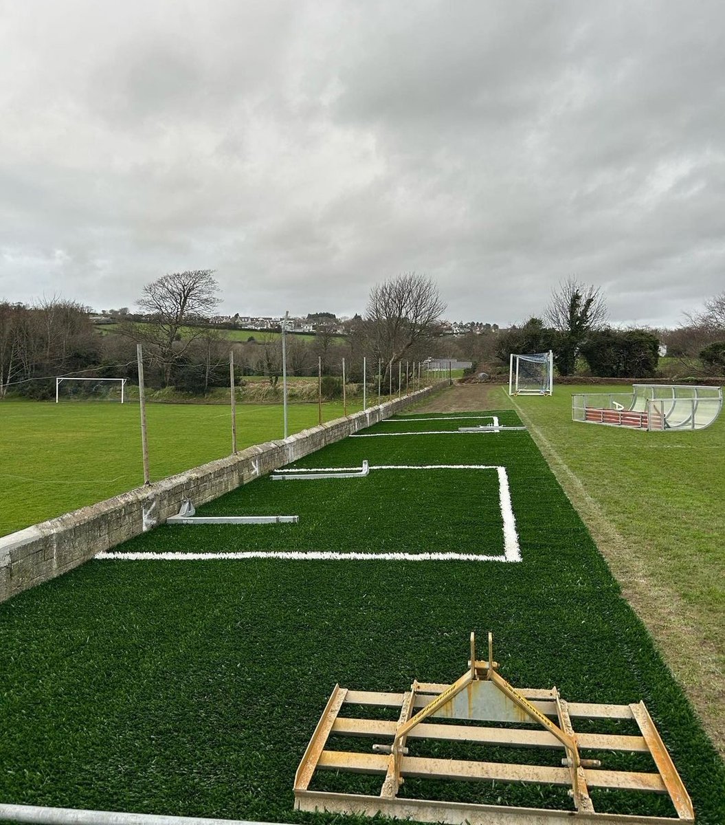 Another fantastic piece of work from our Groundsman @ACutliffe in upgrading the technical/dugout area on the top pitch at Castle Park. Thanks also to Paddy & the CE Scheme staff for helping with the work. @InishGrass @FAIGrassroots @WalterHolleran
