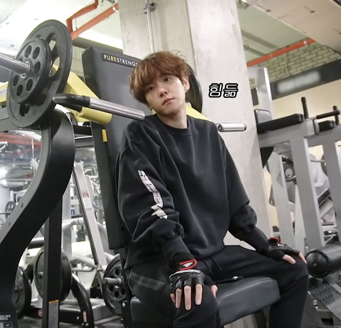 Bbhgap's tweet photo. 뭐해먹고살죠....          모에모에큥이요?'ㅅ' https://t.co/DlNiny7UXB