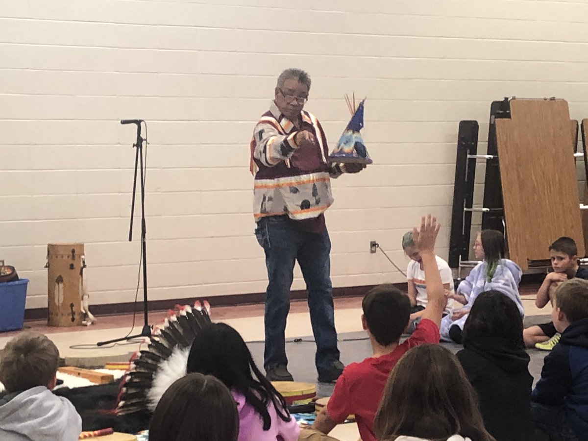 Here are some more photos of Knowledge Keeper Brad Rabbit working and learning with our students at ECKS. We were so fortunate to have him in our house!