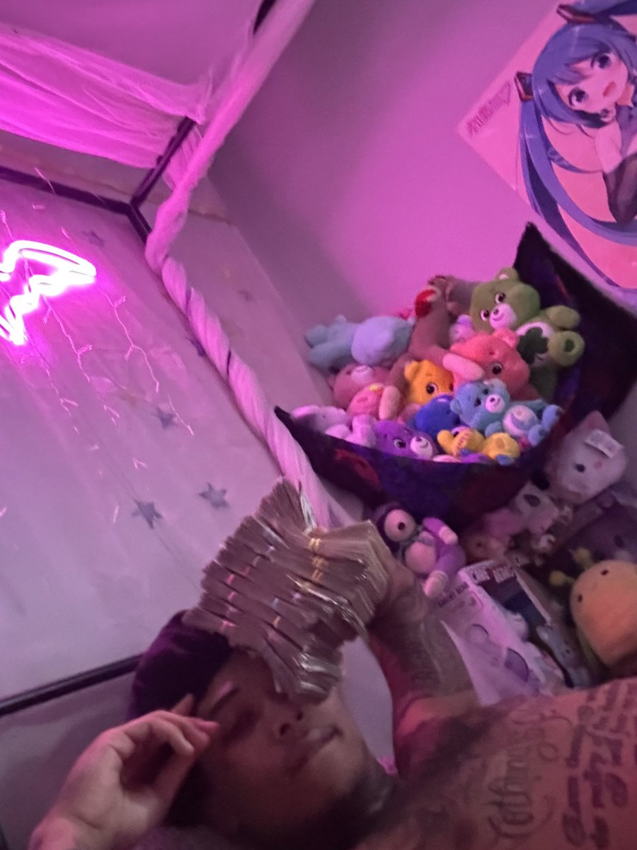 589lean's tweet image. I wish pussy had a ring camera that came wit it