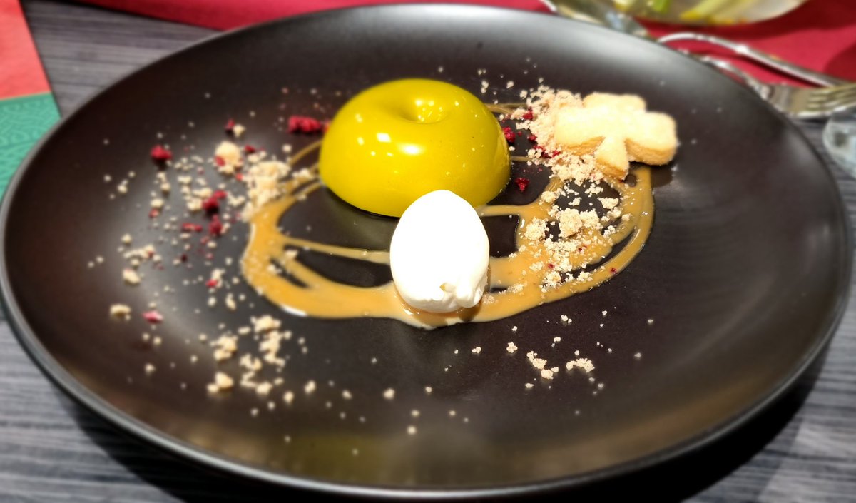 sameerrahman9's tweet image. Warm Welsh welcome to our Irish friends for the start of the six nations Rugby.