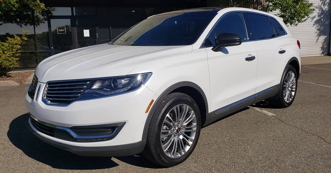 ride_wrap's tweet photo. LINCOLN MKX full wrap in gloss diamond white

#Itswrap 
#layednotsprayed
#wrappedcars

☎️0710347178 https://t.co/F7i8nnAtZL