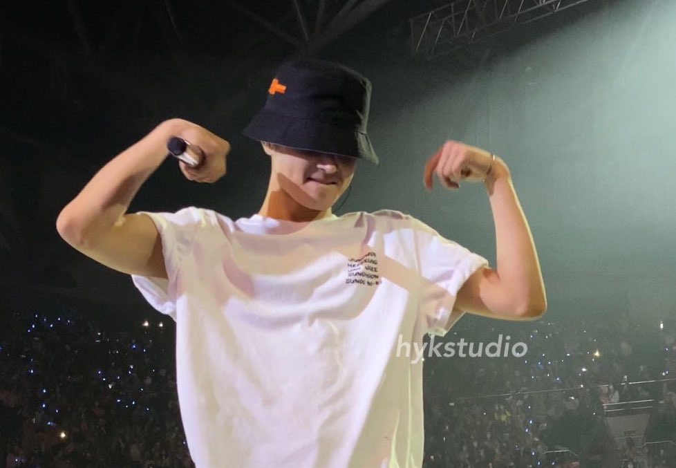 springflowerjay's tweet photo. Jay wore bucket hat for the encore 💪🏼 https://t.co/qMq93RZcV8