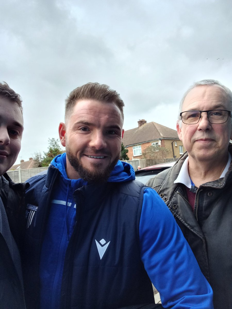 orpingtongill's tweet photo. With @alexmacca11 outside Priestfield Stadium, Gillingham. Another assist for Tom Nichols, please, plus a couple of goals for yourself, sir! https://t.co/JTGI1WBnoj
