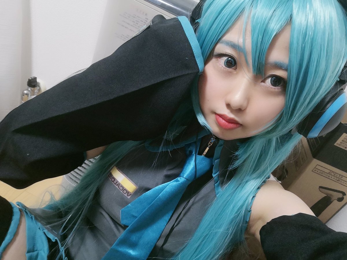 tnakinezumit's tweet photo. 【自己紹介】
コスプレ垢でフォローさせて頂いている方を垢統一の為、こちらに移行中です。
見覚えがある方はこちらでもよしなに https://t.co/JVORASs0bv