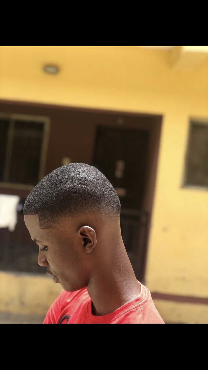 A mobile barber does it better 
#mobilebarber #abujamobilebarber #Abuja #AbujaCommunity #haircut