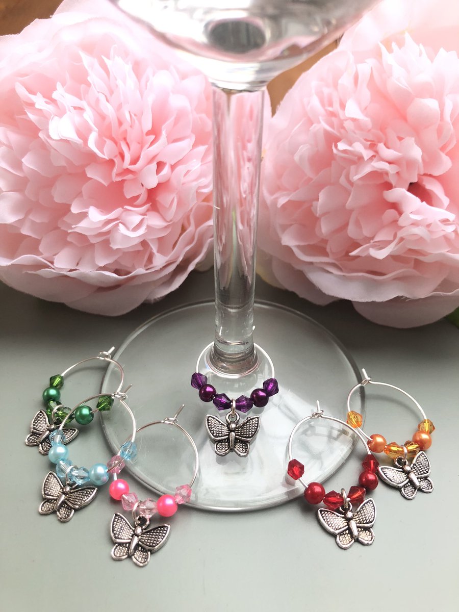 New sets - find them on Etsy lilchigcharms.Etsy.com #cake #butterfly #starbaker #wineglasscharms