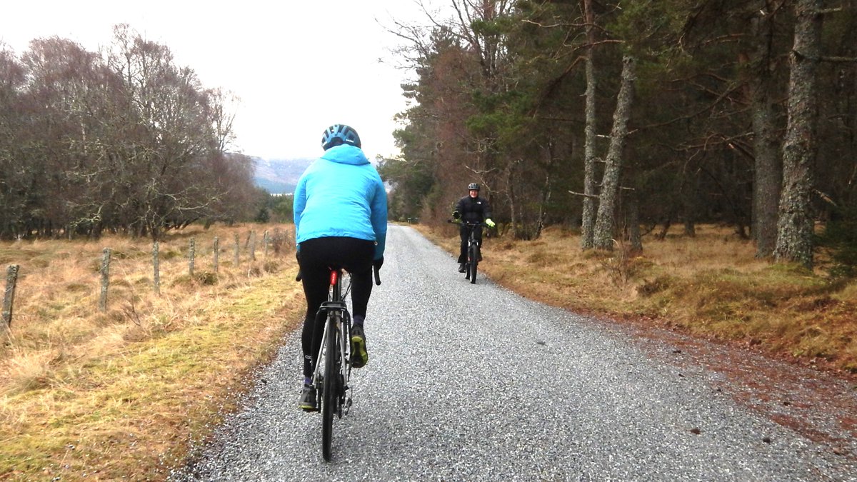 PeteCrane5's tweet photo. Overcrowded, full, swarming, clogged, snarled up
gridlocked, jam-packed, heaving .... this morning's #CycleFromHome on the quiet roads of the #Cairngorms was a tad congested. #IronyAlert ... this was the only other cyclist we saw in our 25km spin. https://t.co/7daW4MAbkp