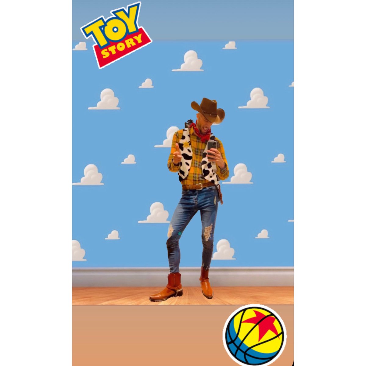 dandiscoballs's tweet photo. Hey Howdy Hey! Weβll Pull My String! Reach For The Sky! Thereβs A Snake in My Boots! Someoneβs Poisoned The WaterHole! Youβre My Favourite Deputy! π€ πsafe to say I was in my element playing my favourite cowboy #mightyhooplaweekender @mightyhoopla #Woody #ToyStory #MightyHoopla https://t.co/zOUdOPtAZE