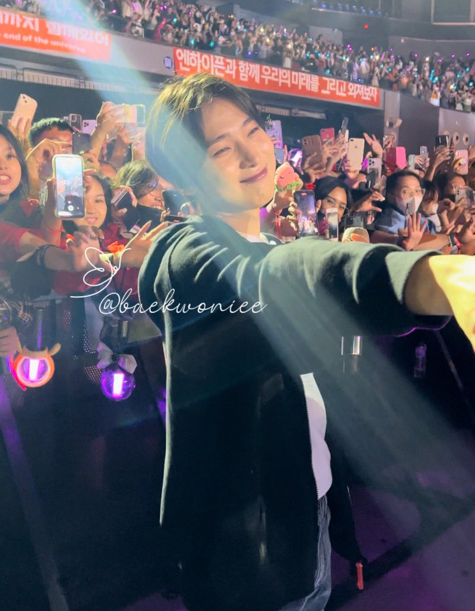 sunoo is soooooo pretty 😭🤍