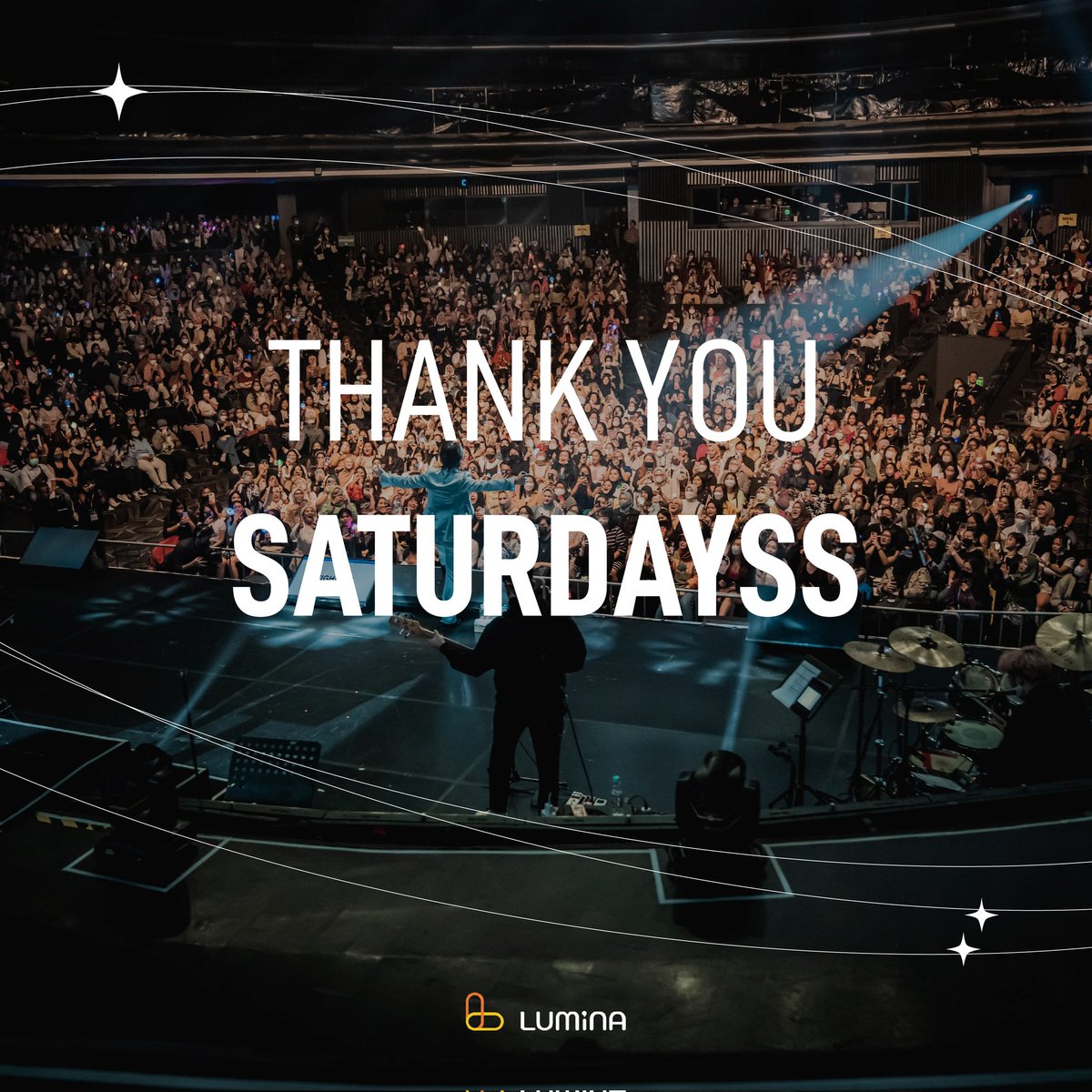 luminaent's tweet photo. Terima kasih telah membuat kenangan indah bersama @jeffsatur dan Lumina
@warnermusicth @WarnerMusicID @wayferrecords
@studio_onsaturn

#JeffSatur #JeffSaturJKT #LiveOnSaturn #LiveOnSaturnJKT #JeffLiveOnSaturnJKT #BarengLumina https://t.co/SNFKF48ZNX
