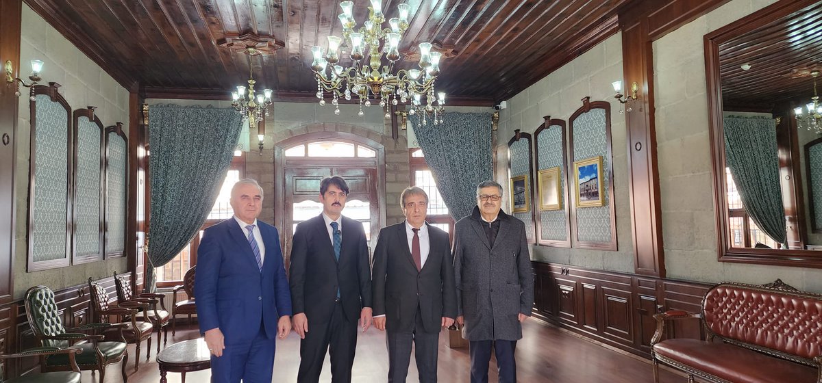 Konya Gıda ve Tarım Üniversitesi Rektörü  Prof. Dr.Erol TURAN ve Mütevelli Kurulu Başkan Vekili
Ali KONUKSEVER Agricities'i ziyaret etti.Tarım konusunda yerel yönetimleri kapsayan uluslararası bir kuruluşun olmasından duyduğu memnuniyeti ifade etti.
<a href="/GidaTarimUniv/">Konya Gıda ve Tarım Üniversitesi</a>
@erolturan2019