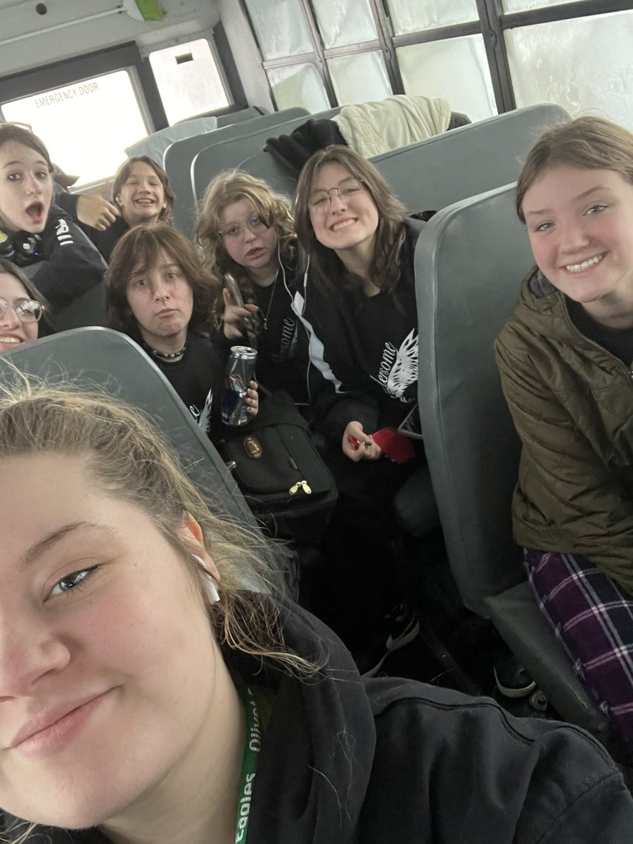 MissMillerOHS's tweet image. On our way to Regionals! Wish your @theohstheatre kids luck on their performance this afternoon! #ocsrocks #mifa
