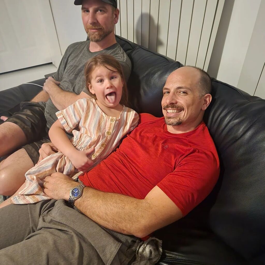 spirittransits's tweet photo. Hanging with the fam! https://t.co/PIHAIAiIUL https://t.co/0BbJgYbGai