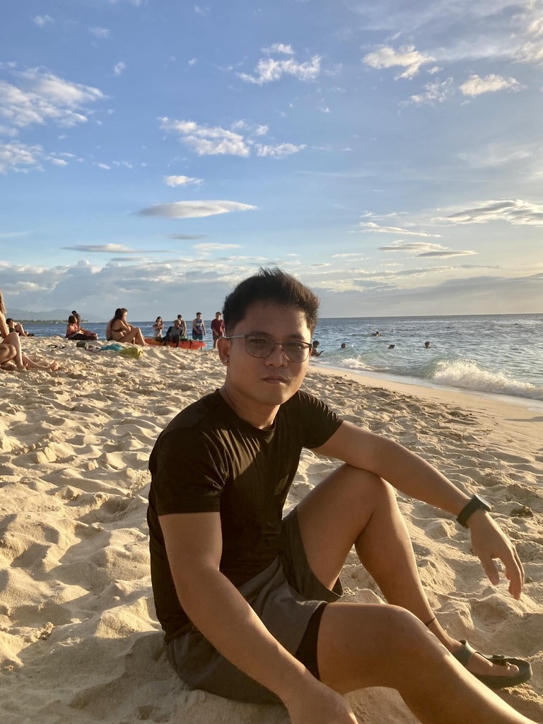 nomadengrmier's tweet photo. How you love yourself is how you teach others how to love you.

#loveyourselffirst #digitalnomad #engineer #bisaya https://t.co/1nVyTHHC6C https://t.co/TRXAS9rXEp