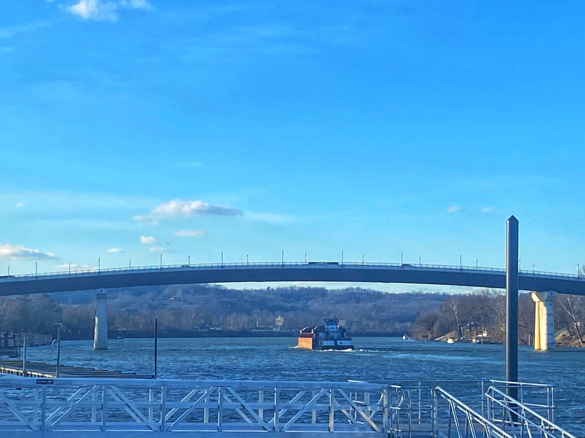 Pretty, but cold morning on the river🥶 #stalbanswvfiredept #stalbanswv #kanawhariver #kanawhacounty