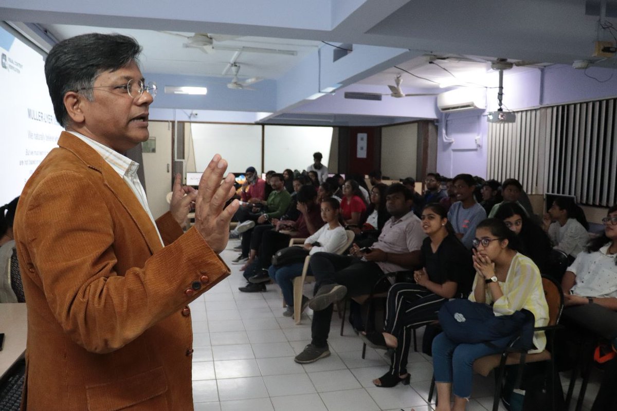 NimcjOfficial's tweet photo. Pradeep Mallik and Anurita Rathore Jadeja, #Dataleads and #GoogleNews Lab experts share their expertise on #FakeNews Identification and Rectification with NIMCJ students.
#NIMCJ #Ahmedabad #CareerGivingInstitute #BestMediaCollege #topmediaschool #workshop #experts #googlenewslab https://t.co/4afGKzFBQM