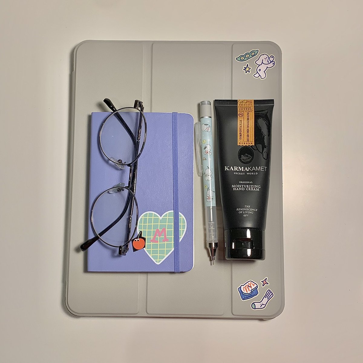 peaceful 🛋️💭